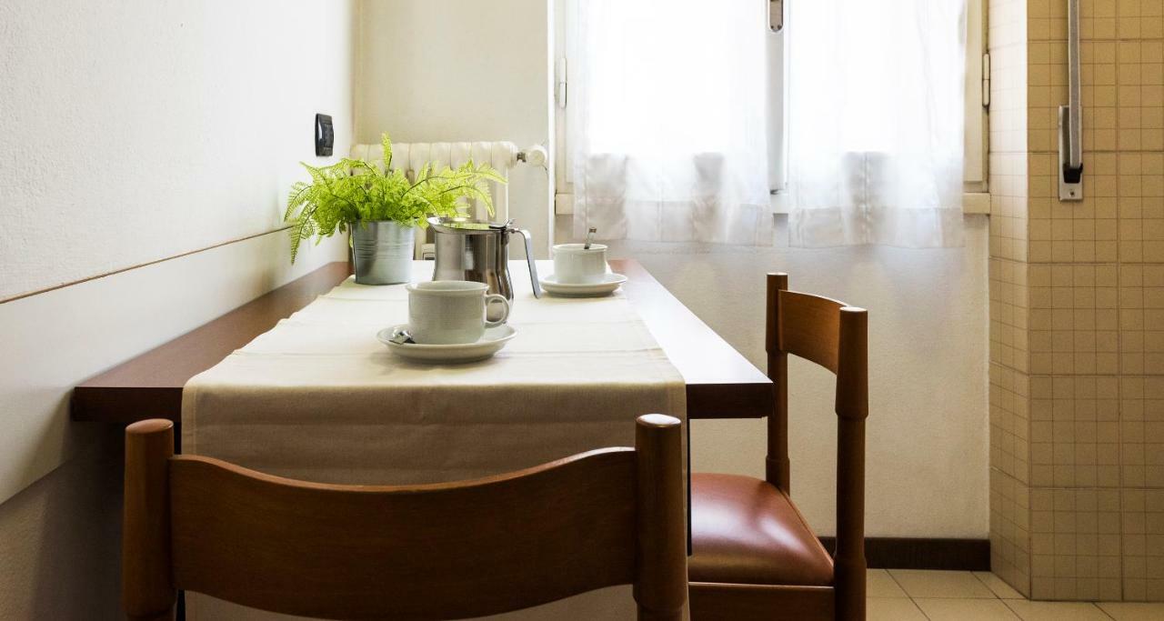 Joivy Welcoming 1Br Apt Next To Villa Olmo Όπως Εξωτερικό φωτογραφία